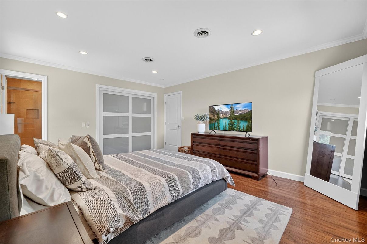 Bedroom, Interior, Recessed Lighting, Wood Texture Flooring