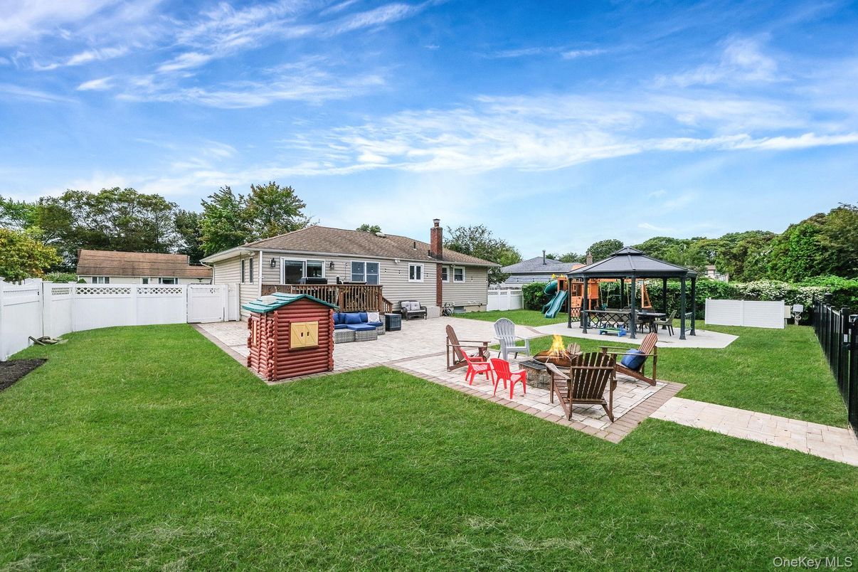 Backyard, Exterior, Playground