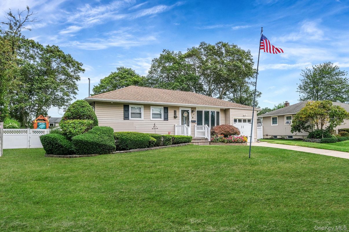 Attached, Backyard, Exterior, Facade, Ranch