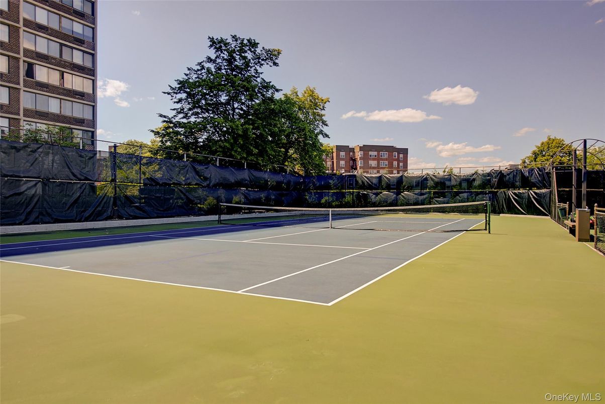 Exterior, Tennis Courts