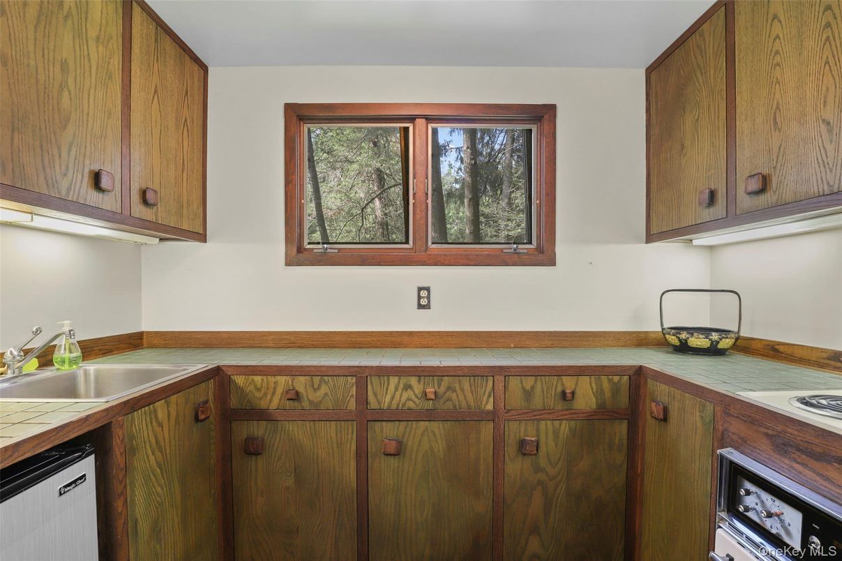 Interior, Kitchen, Tile Countertops