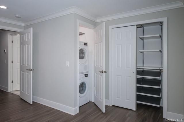 Interior, Recessed Lighting, Utility Closets, Washer, Wood Texture Flooring