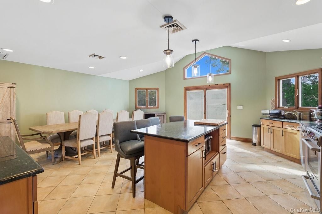 Dining room, Interior, Kitchen, Pendant Lights, Recessed Lighting