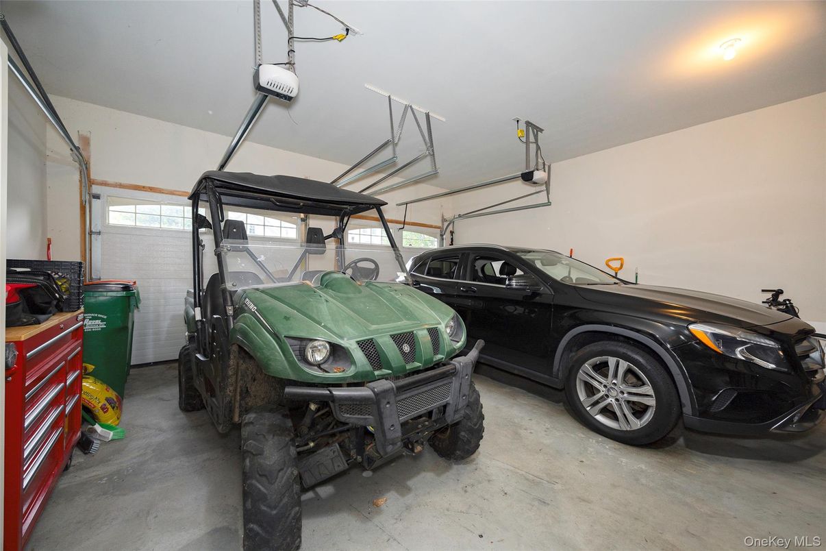 Garage, Interior