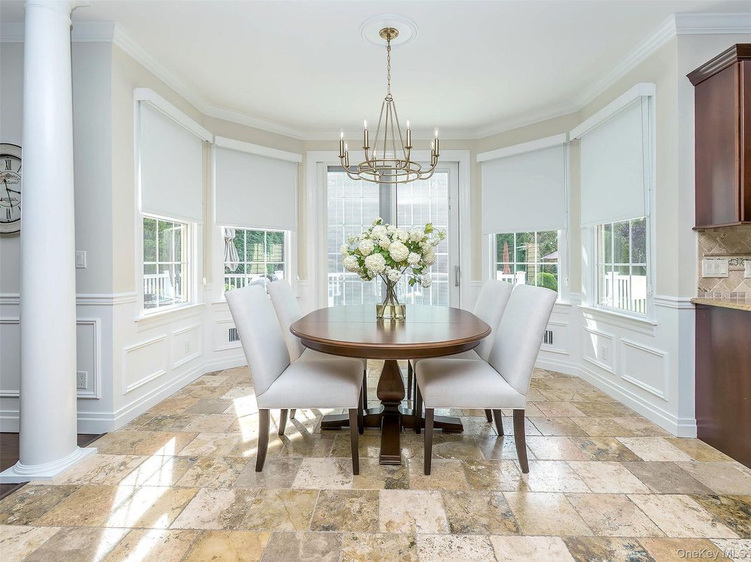 Chandelier, Dining room, Interior