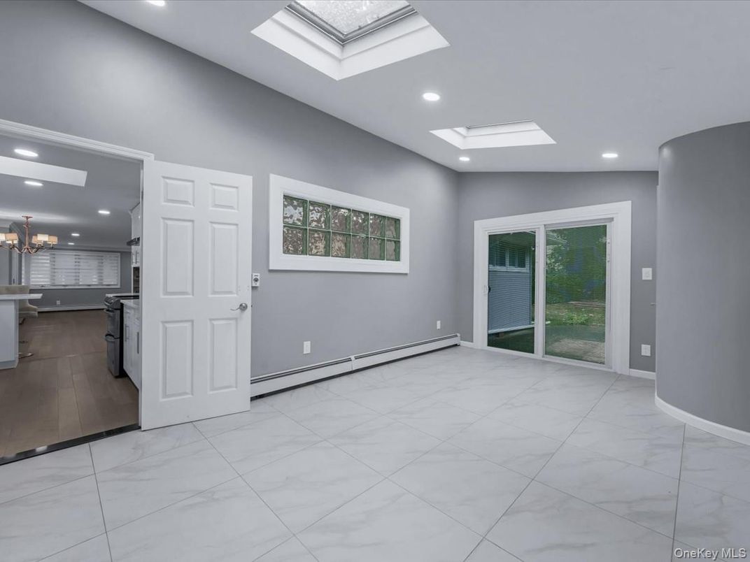 Chandelier, Interior, Kitchen, Marble, Recessed Lighting
