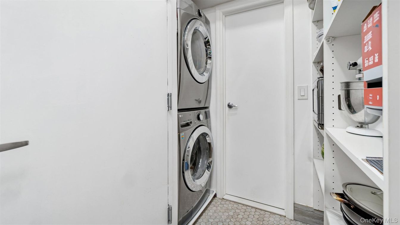 Interior, Utility Closets, Washer