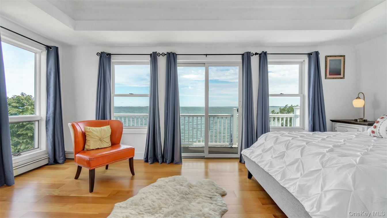 Bedroom, Interior, Water, Wood Texture Flooring
