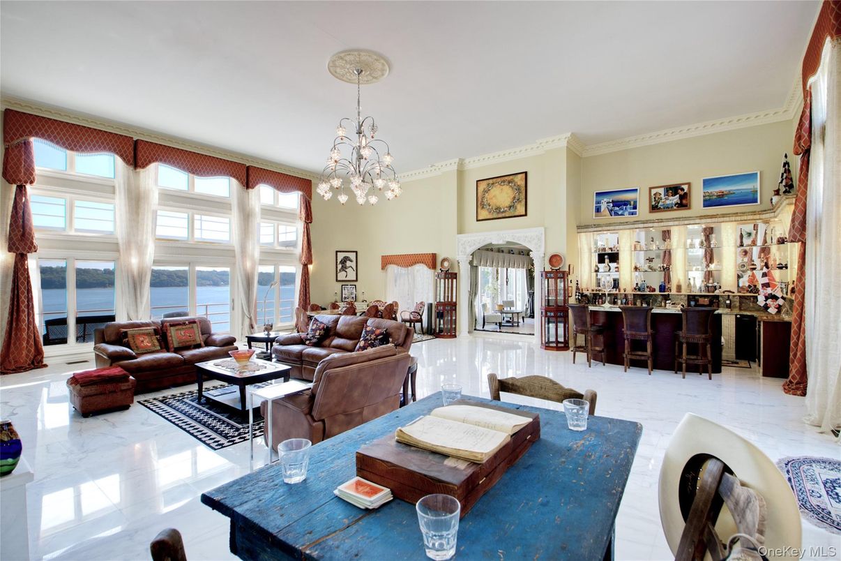 Interior, Living room, Pendant Lights, Water