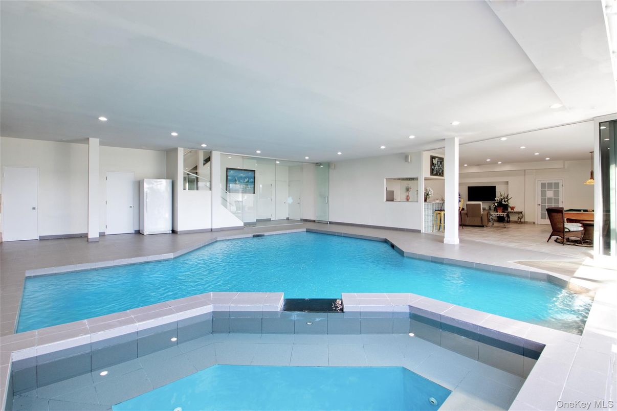 Interior, Pool, Recessed Lighting