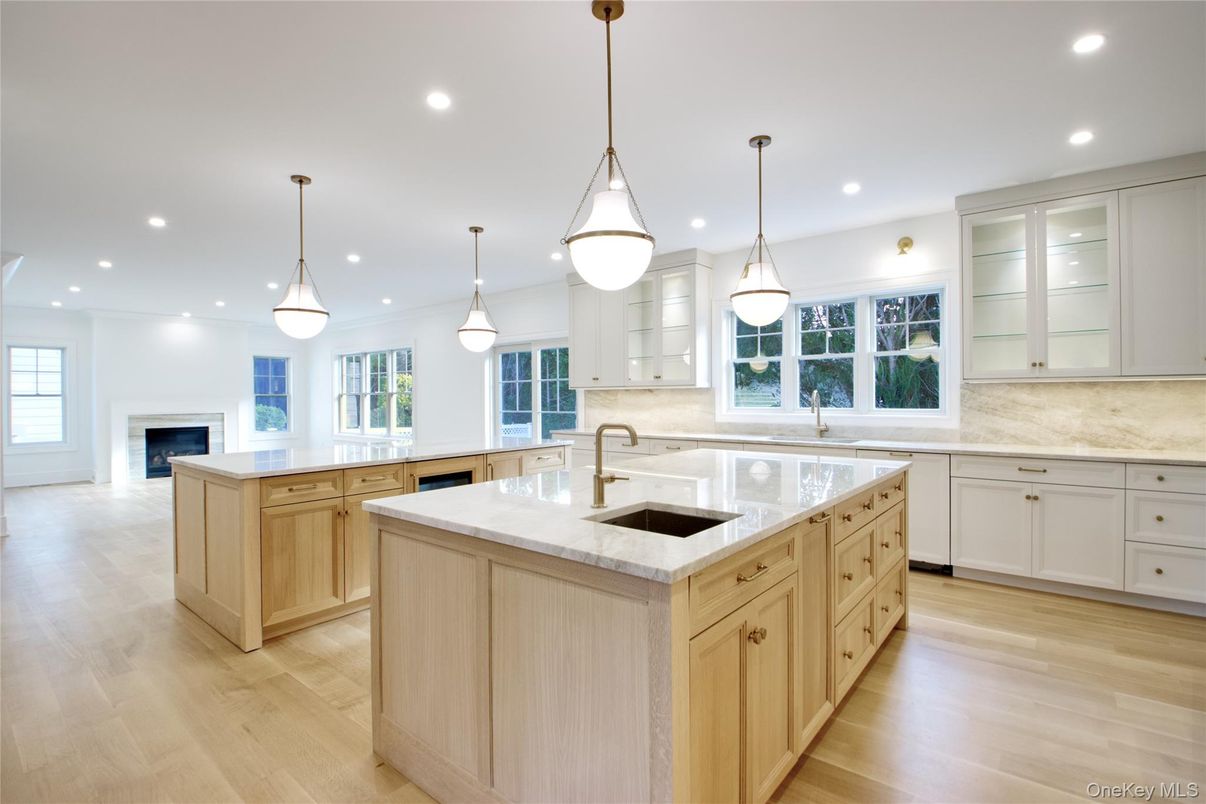 Fireplace, Interior, Kitchen, Pendant Lights, Recessed Lighting, Wood Texture Flooring