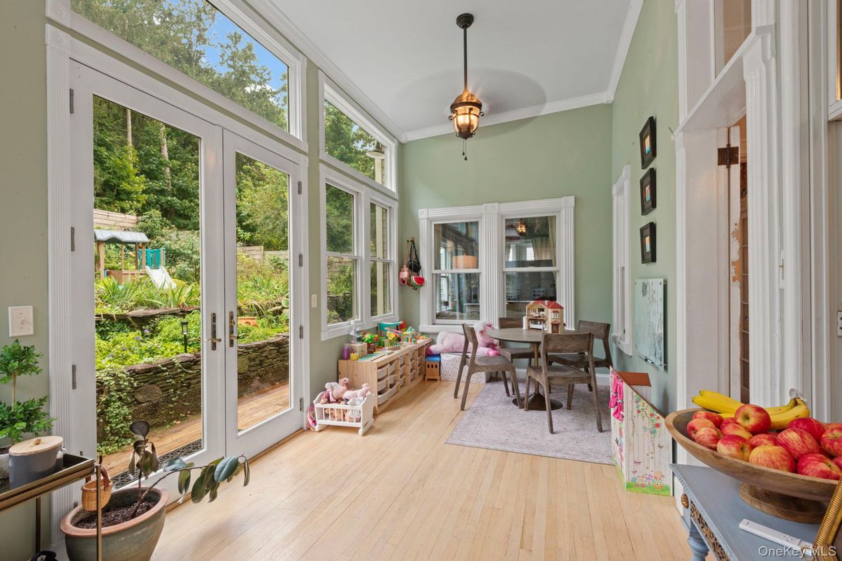 Dining room, Interior, Pendant Lights, Sun Room, Wood Texture Flooring