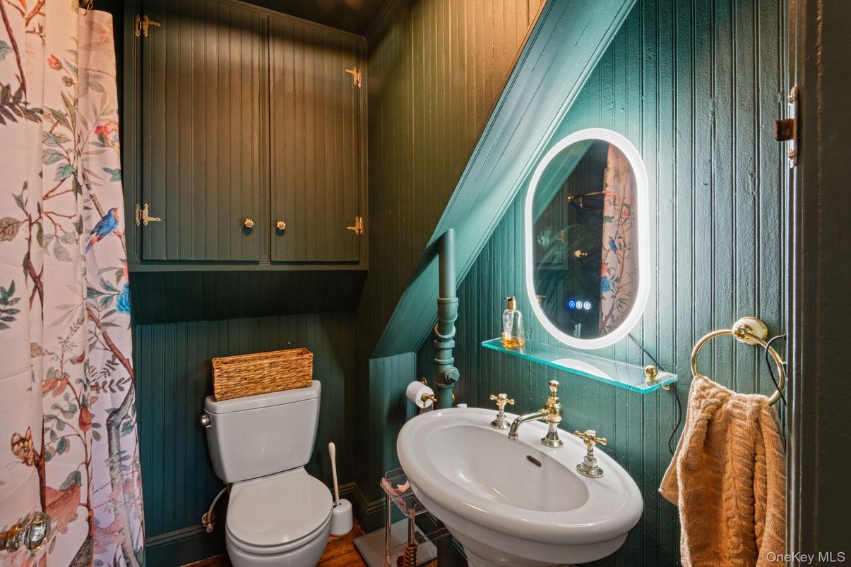 Bathroom, Interior