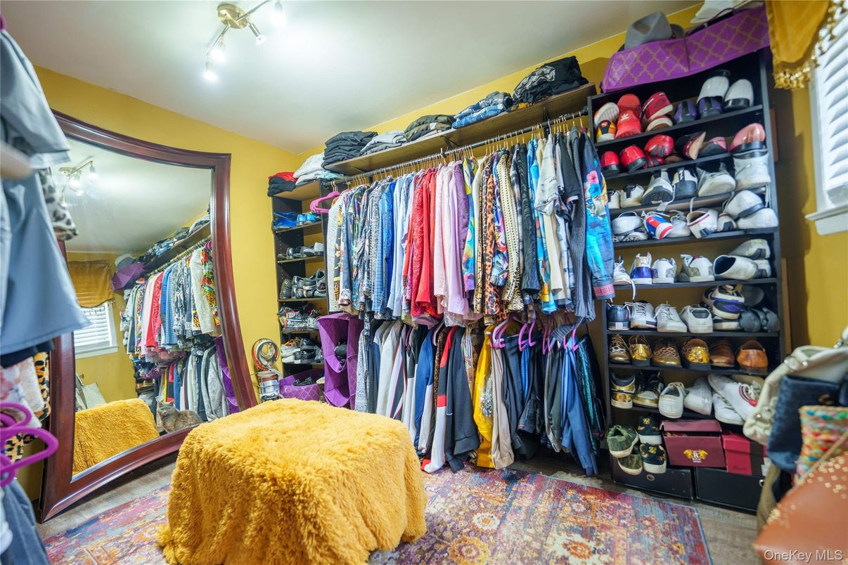 Interior, Walk-in Closets