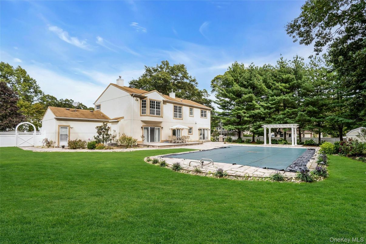 Backyard, Exterior, Pool