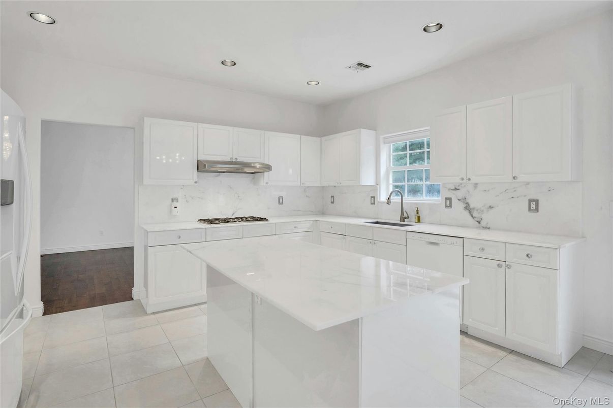 Interior, Kitchen, Marble Walls, Recessed Lighting, Wood Texture Flooring