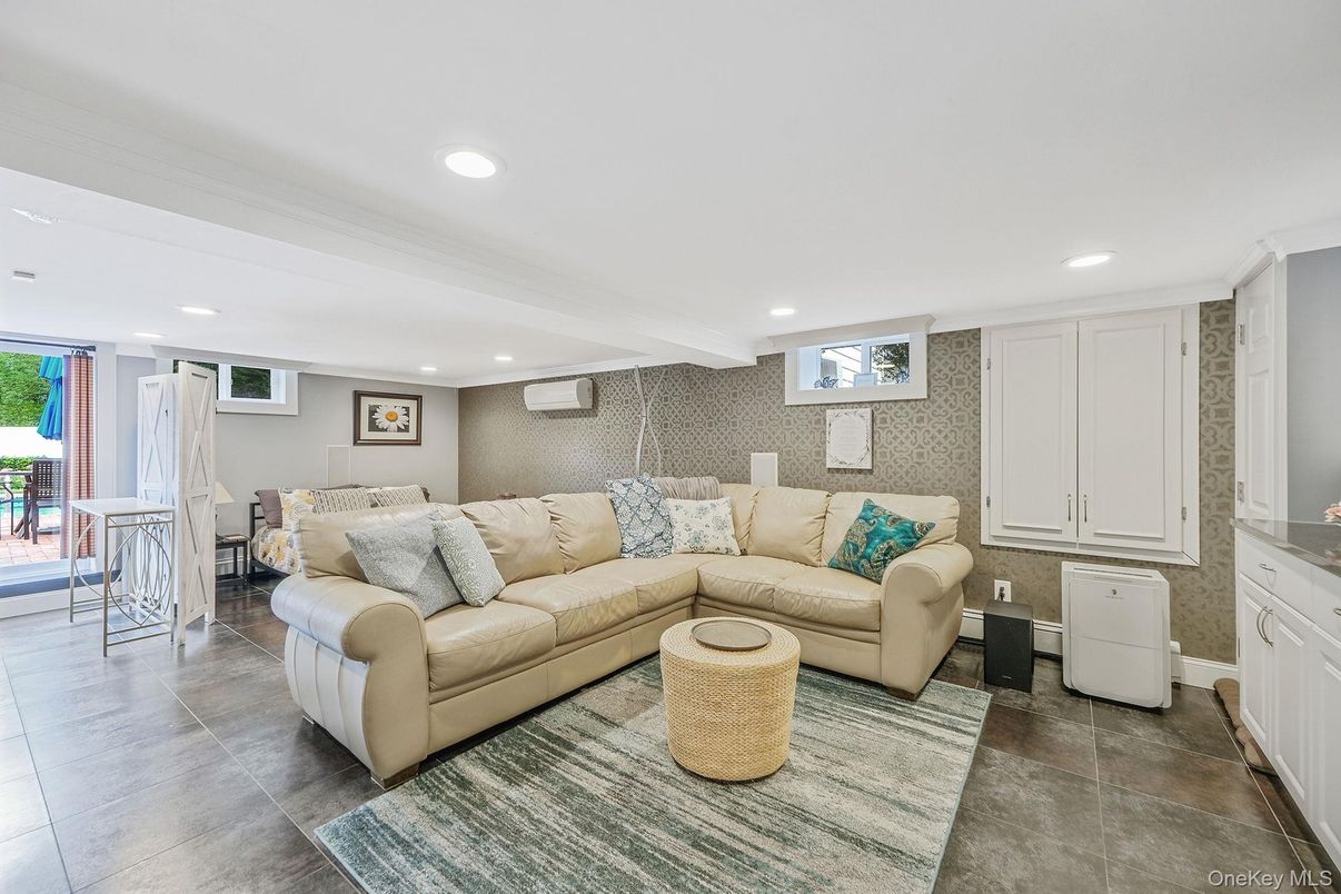 Interior, Living room, Recessed Lighting