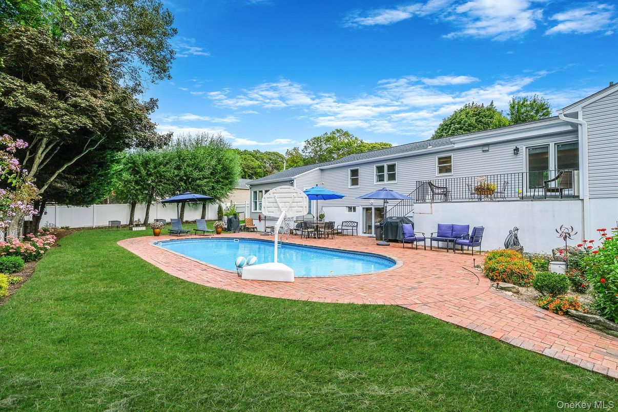 Backyard, Exterior, Pool