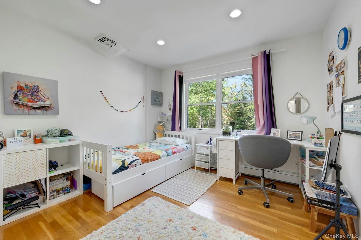 Bedroom, Home Office, Interior, Recessed Lighting, Wood Texture Flooring