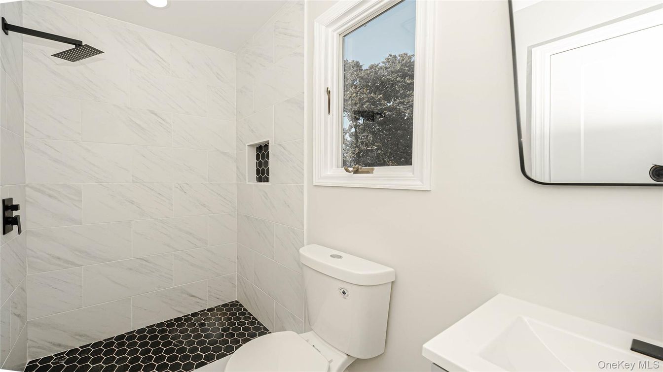 Bathroom, Interior, Marble Walls, Recessed Lighting