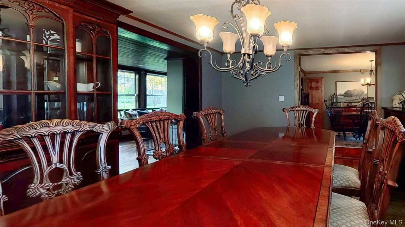 Chandelier, Dining room, Interior