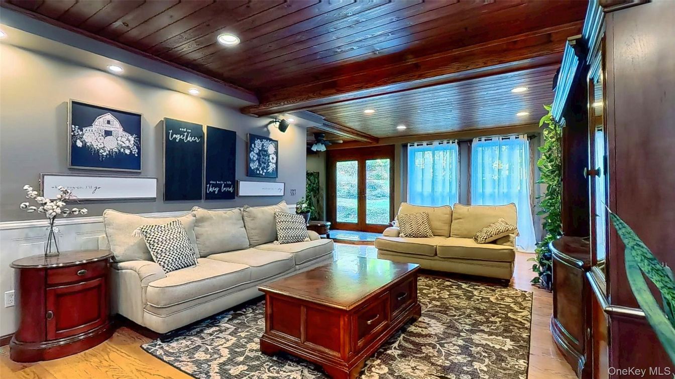Interior, Living room, Recessed Lighting, Wooden Ceilings, Wood Texture Flooring