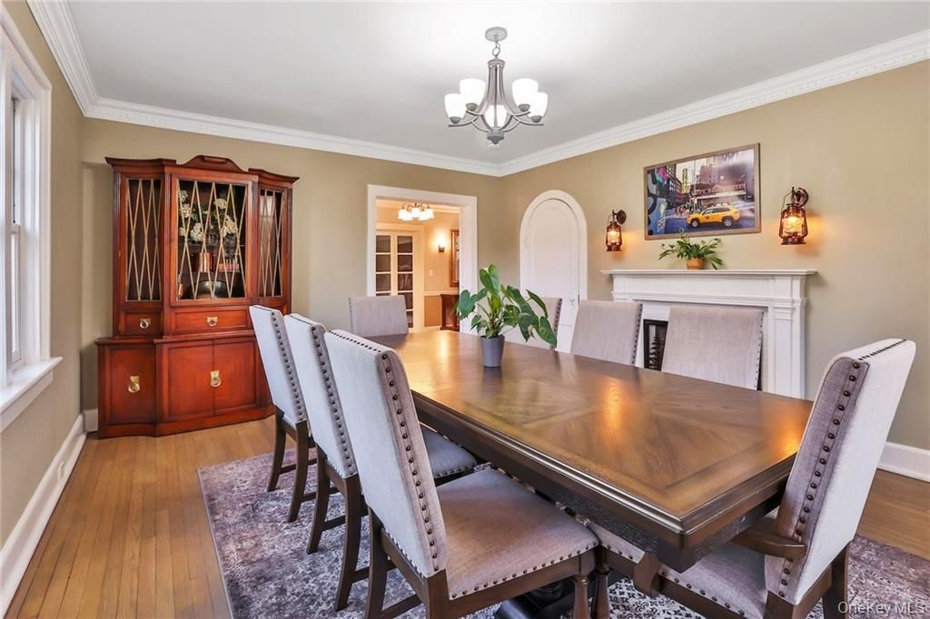 Chandelier, Dining room, Fireplace, Interior, Wood Texture Flooring