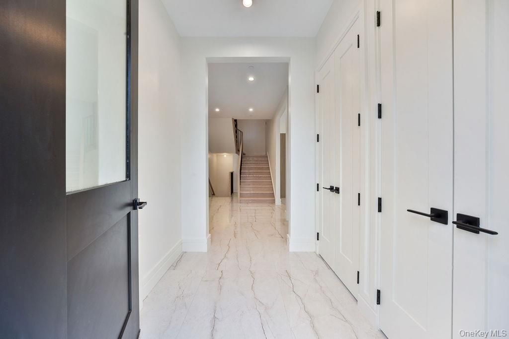 Interior, Marble, Recessed Lighting