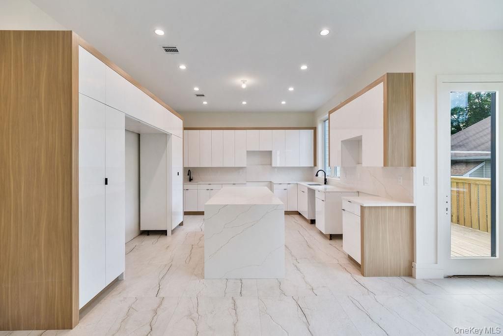Interior, Kitchen, Marble, Recessed Lighting