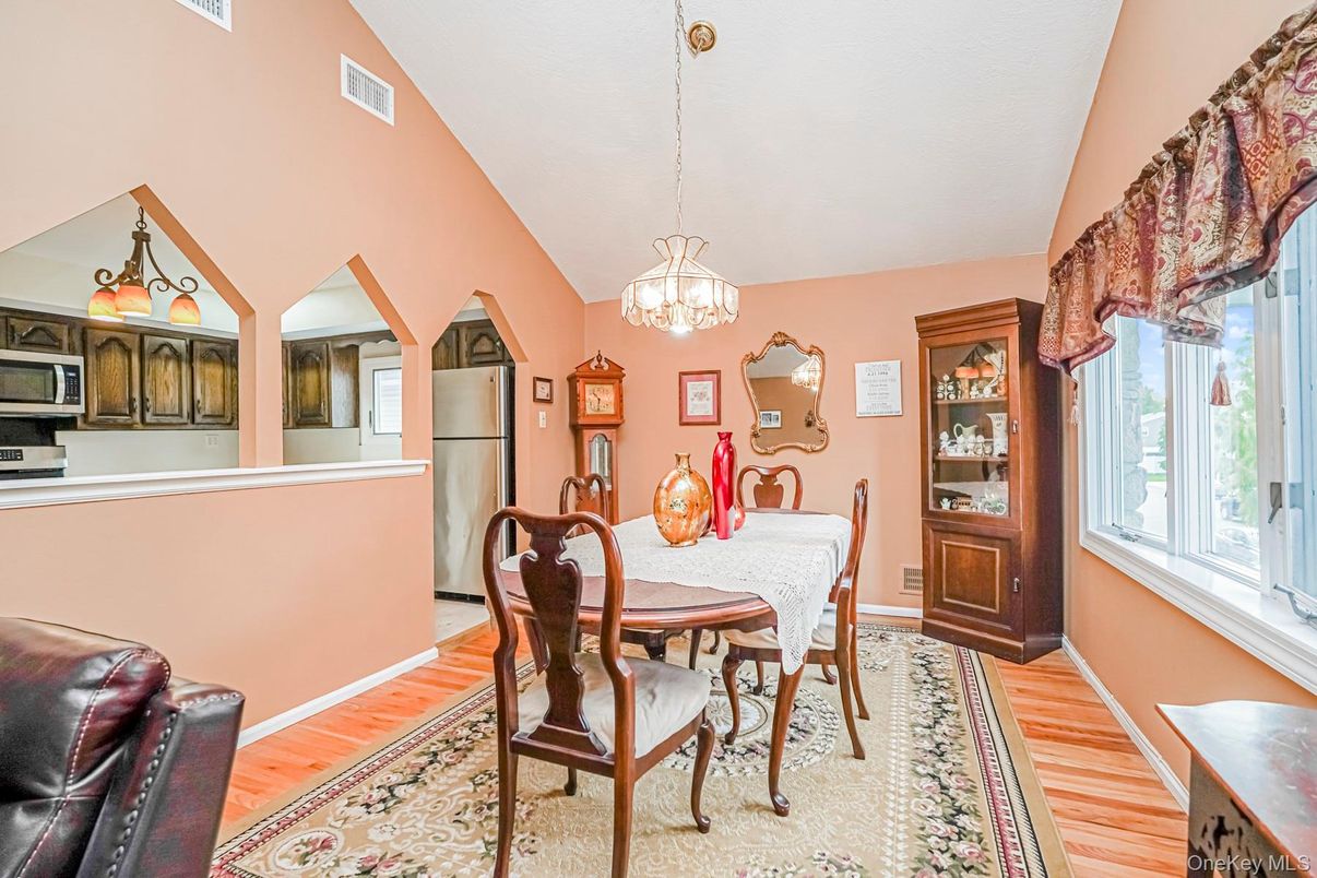 Chandelier, Dining room, Interior, Kitchen, Pendant Lights, Wood Texture Flooring