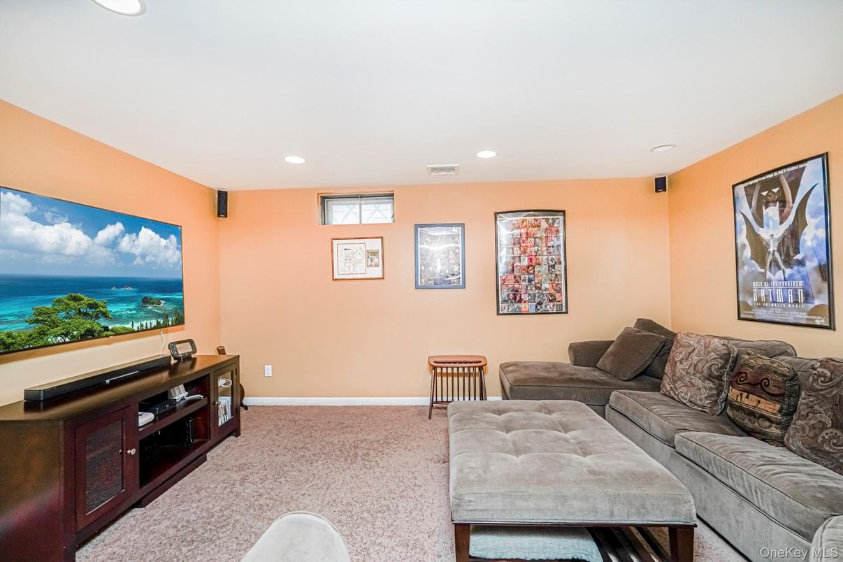 Interior, Living room, Recessed Lighting, Water