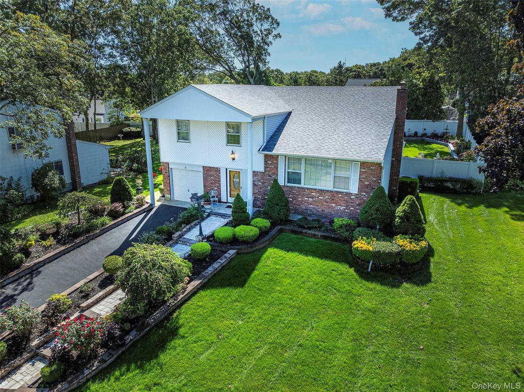 Backyard, Exterior, Facade, Brick Facade, Farmhouse