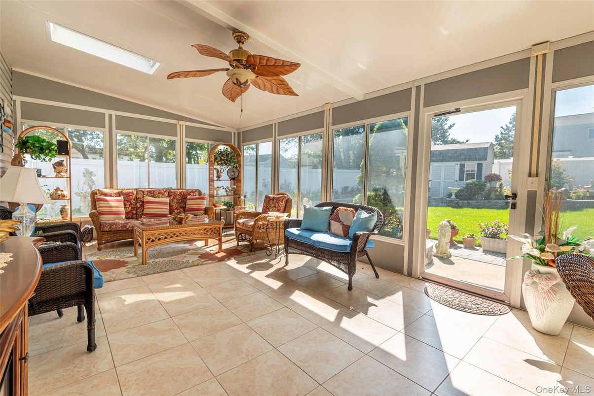 Interior, Living room, Sun Room