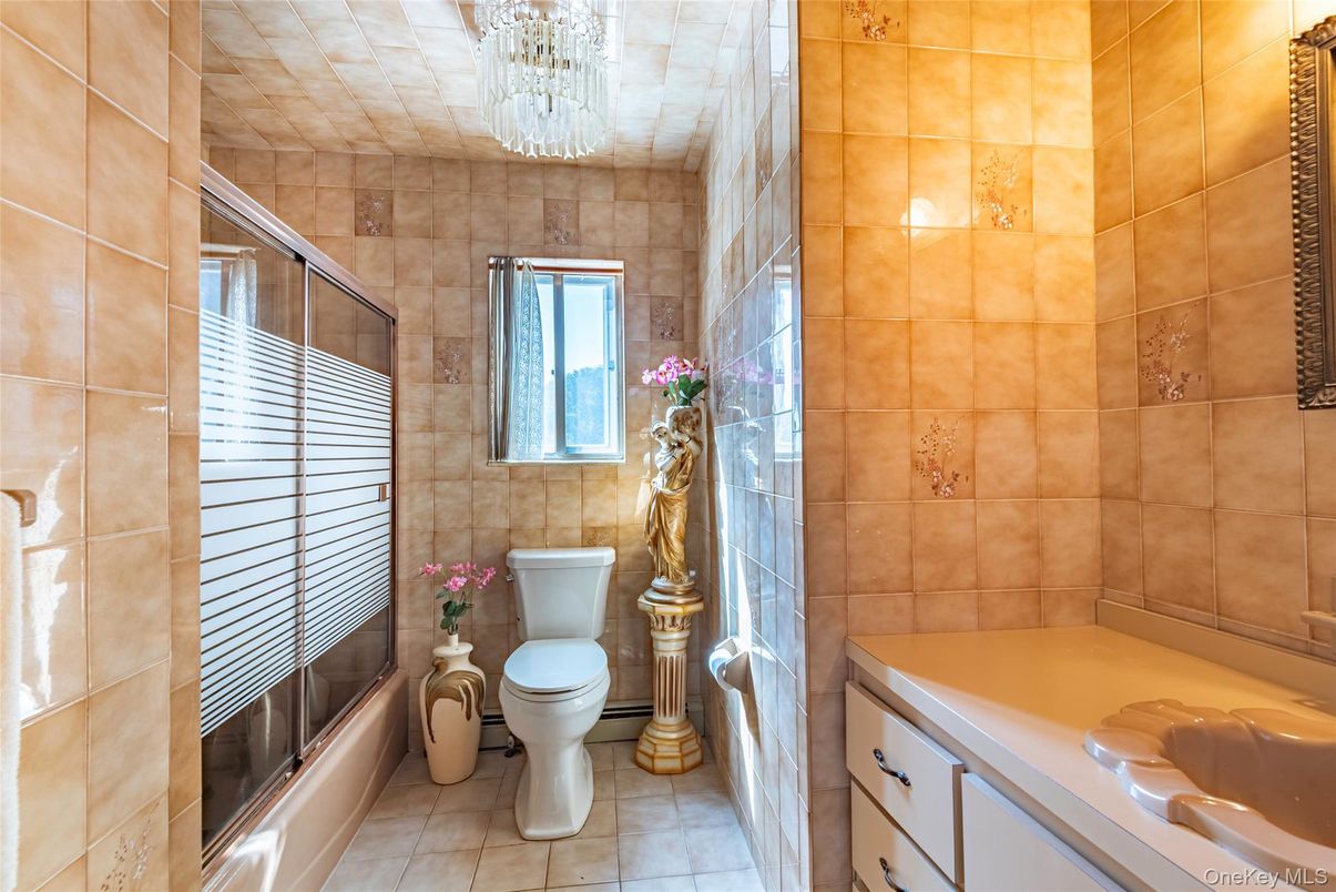 Bathroom, Chandelier, Interior