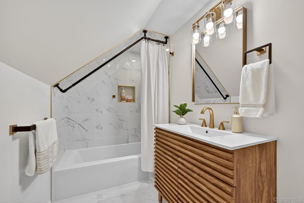 Bathroom, Interior, Marble, Marble Walls