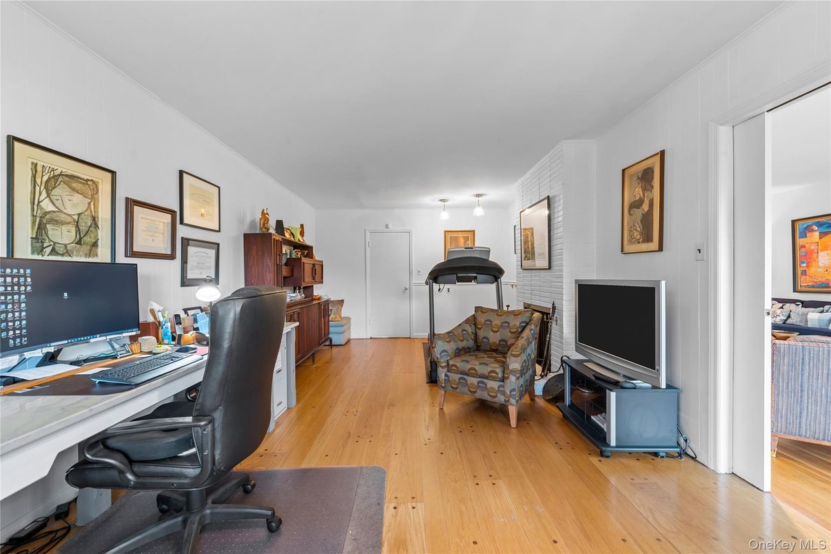 Fitness Equipment, Home Office, Interior, Wood Texture Flooring