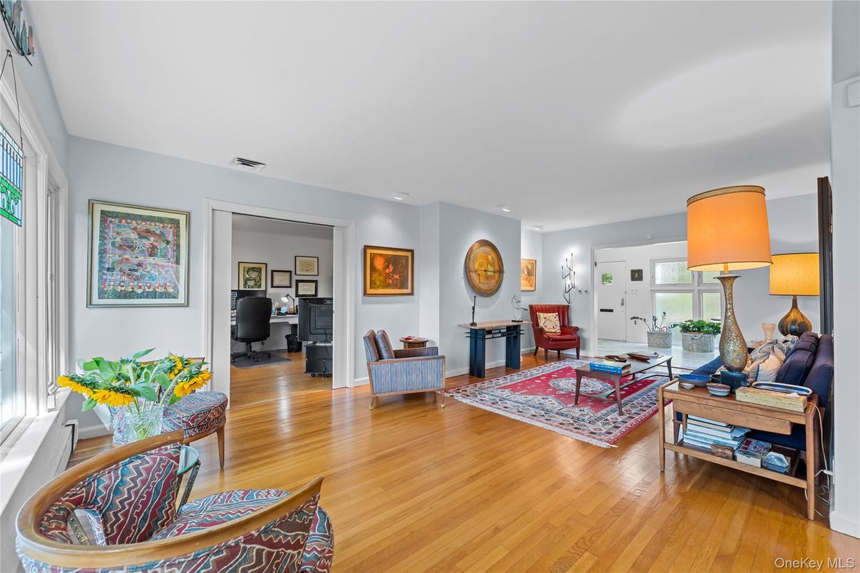 Home Office, Interior, Living room, Recessed Lighting, Wood Texture Flooring