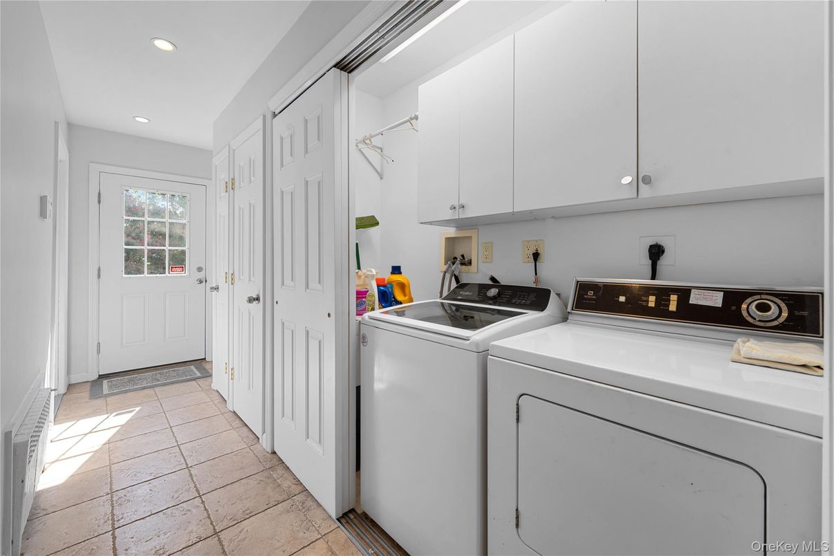 Interior, Recessed Lighting, Utility Closets, Washer