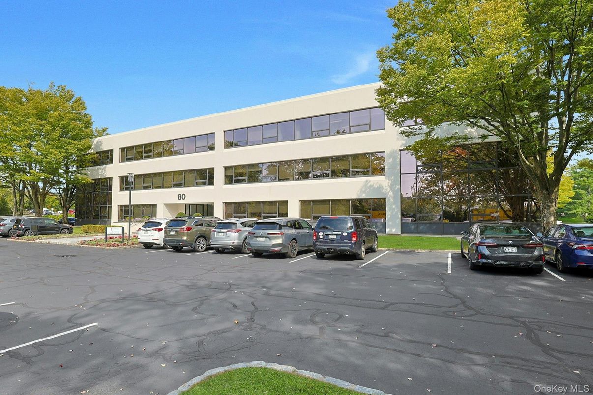 Exterior, Facade, Condo Building