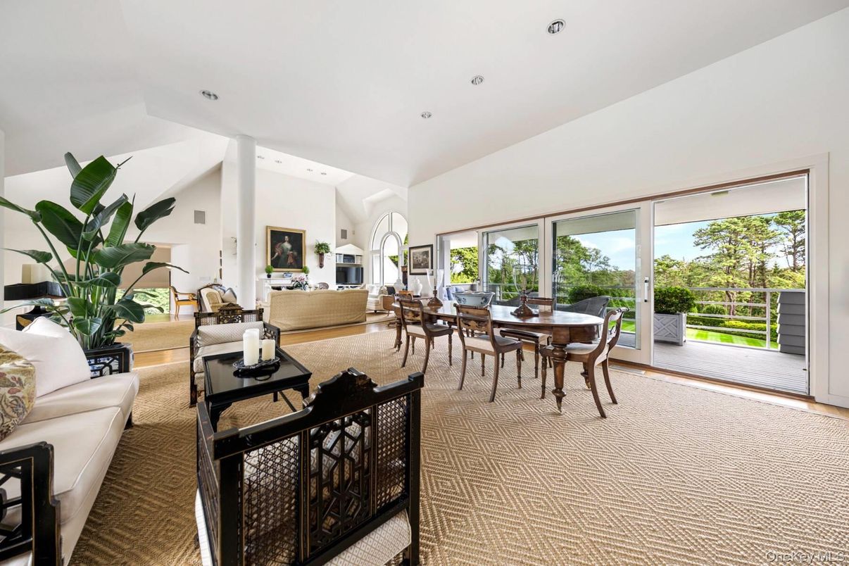 Dining room, Interior, Living room, Recessed Lighting