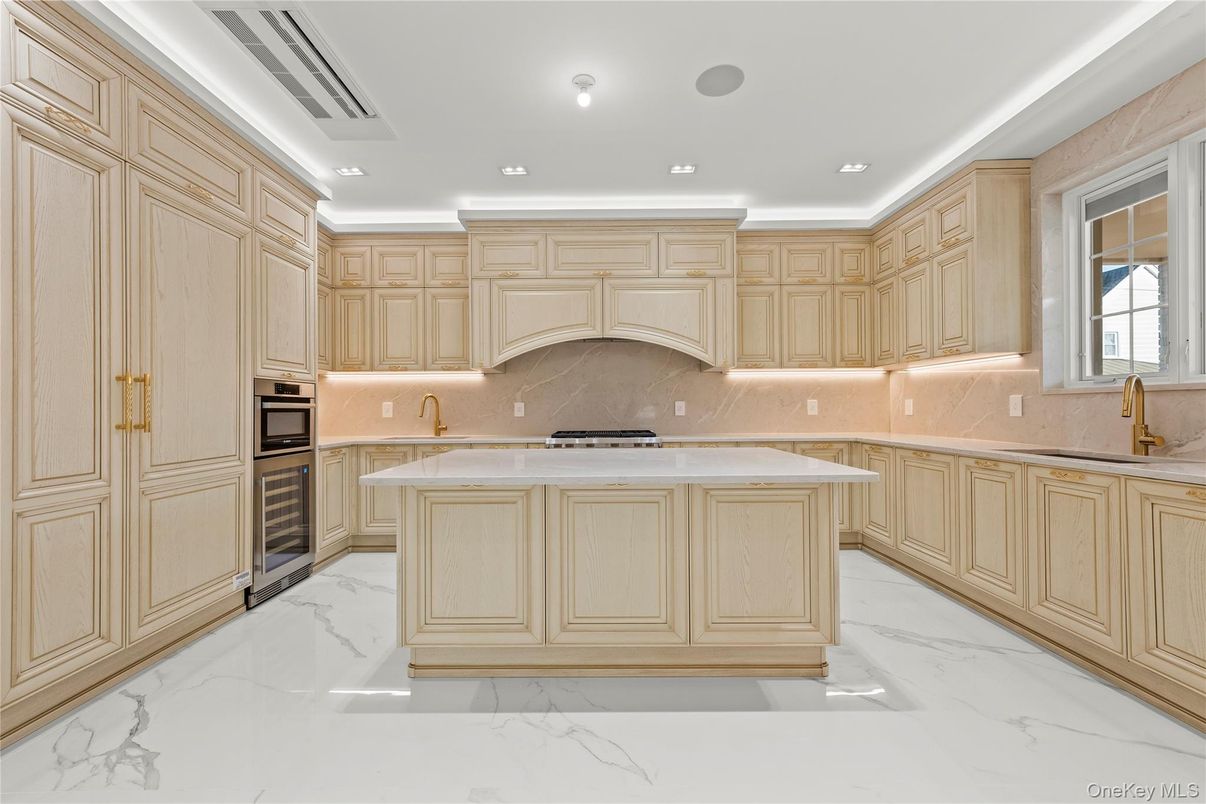 Interior, Kitchen, Marble, Recessed Lighting