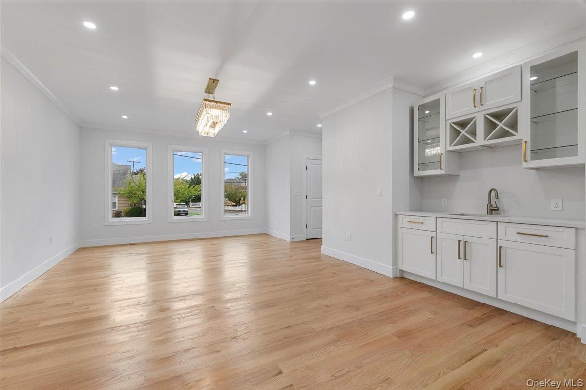 Chandelier, Empty room, Interior, Recessed Lighting, Wood Texture Flooring