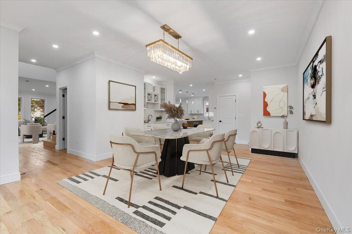 Chandelier, Dining room, Interior, Kitchen, Recessed Lighting, Wood Texture Flooring