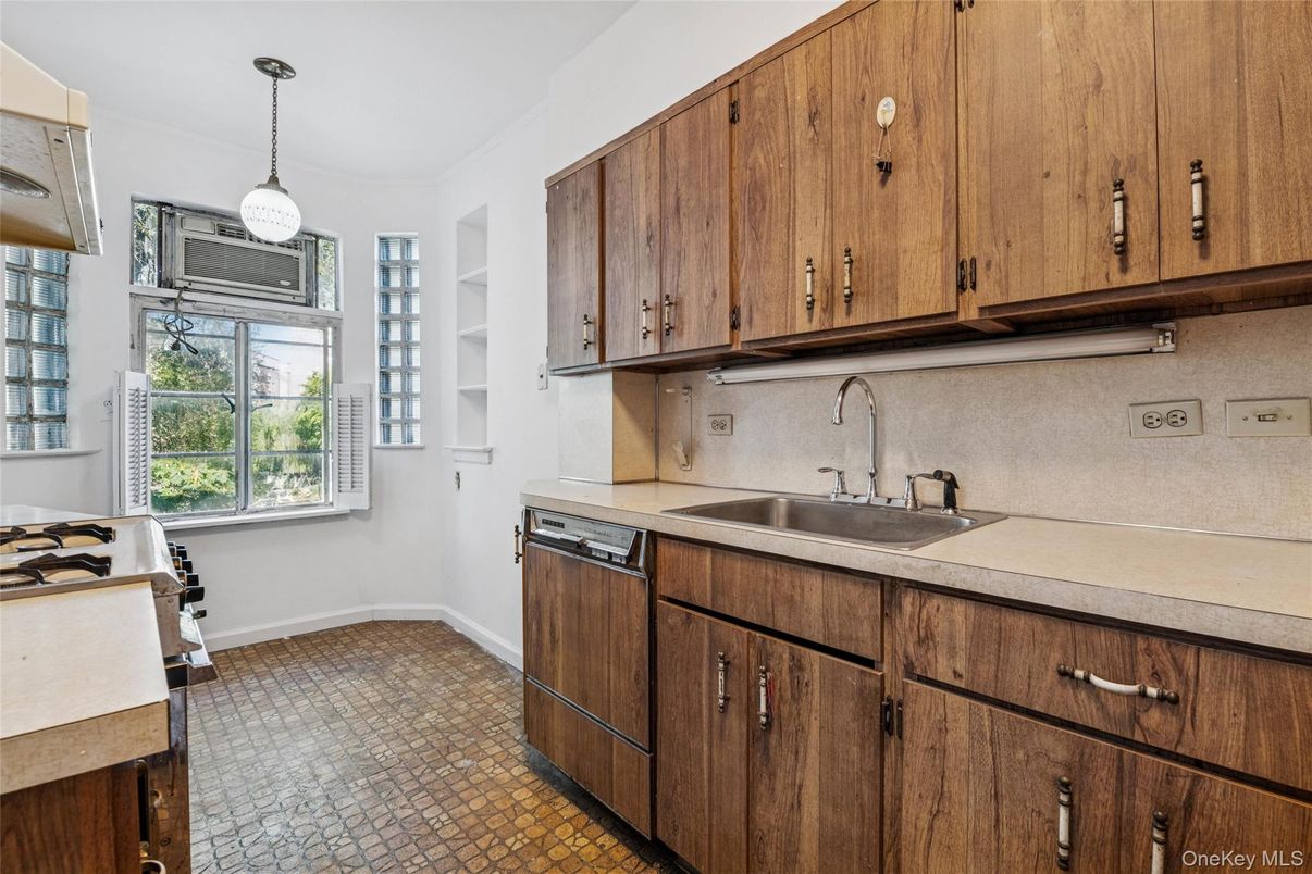 Interior, Kitchen, Pendant Lights