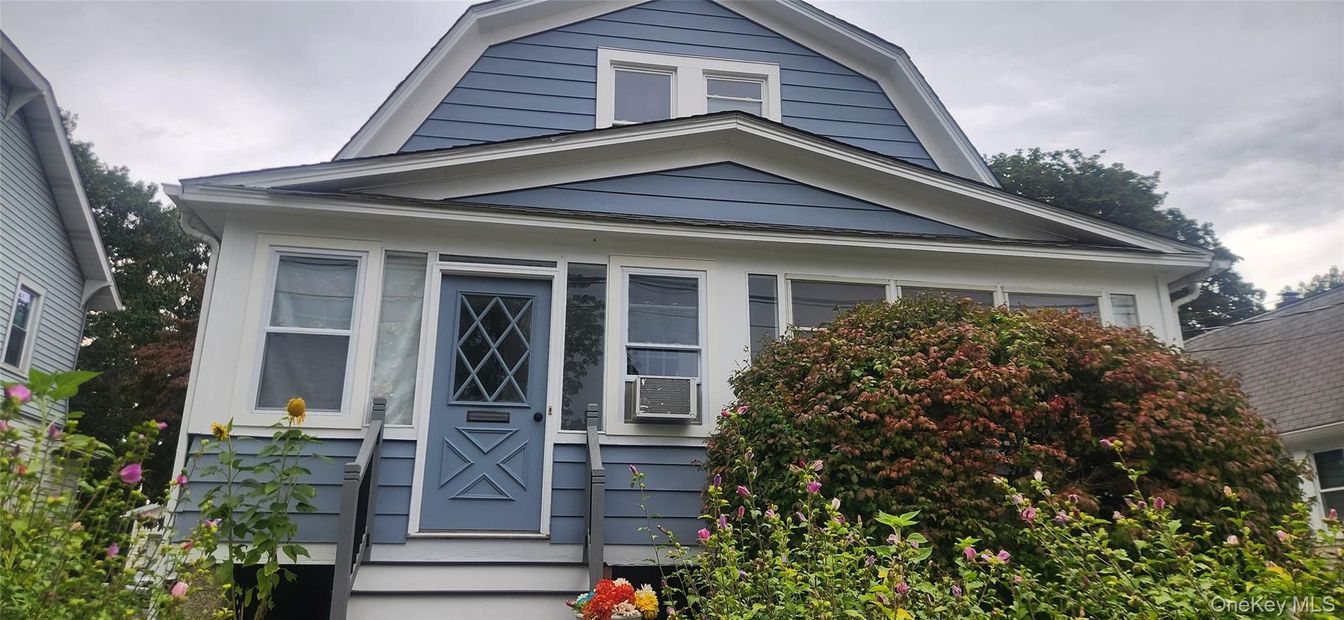 Exterior, Facade, None