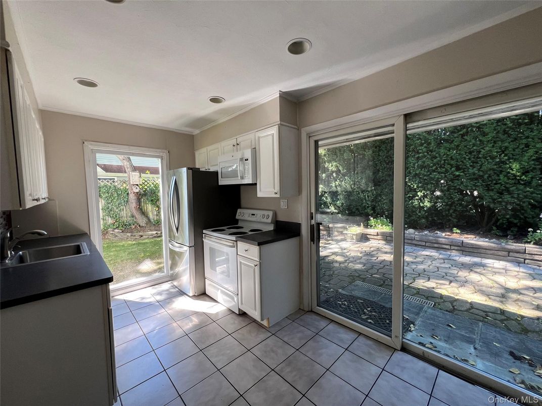 Interior, Kitchen, Recessed Lighting, Washer