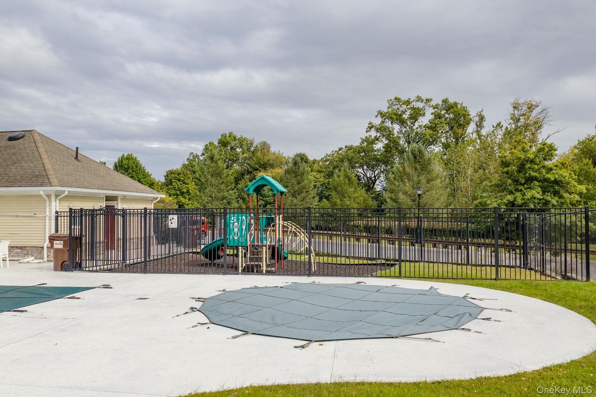 Backyard, Exterior, Playground