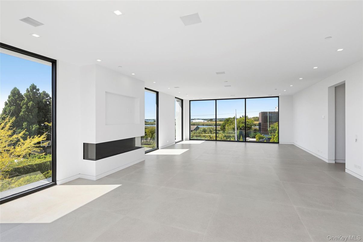 Empty room, Fireplace, Interior, Recessed Lighting