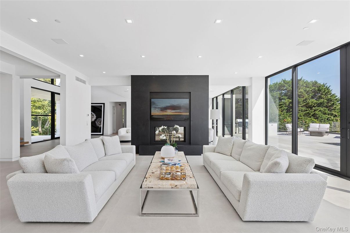 Fireplace, Interior, Living room, Recessed Lighting