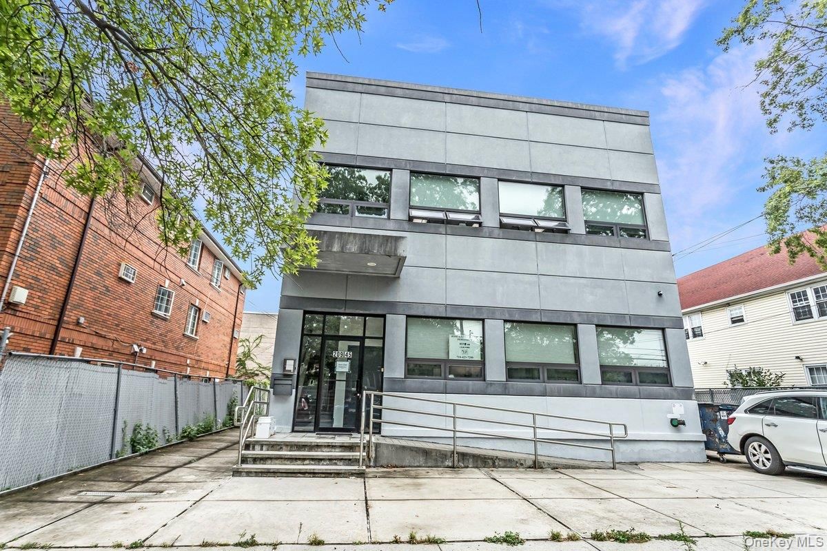 Exterior, Facade, Brick Facade, Modern